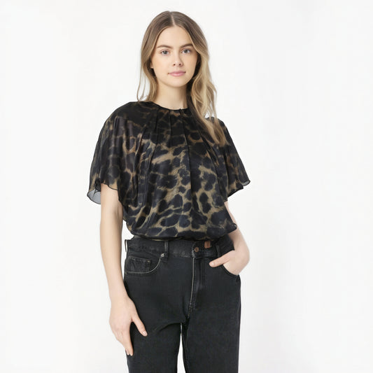 WezelBezel Organza Top - Loose and Slimming Style
