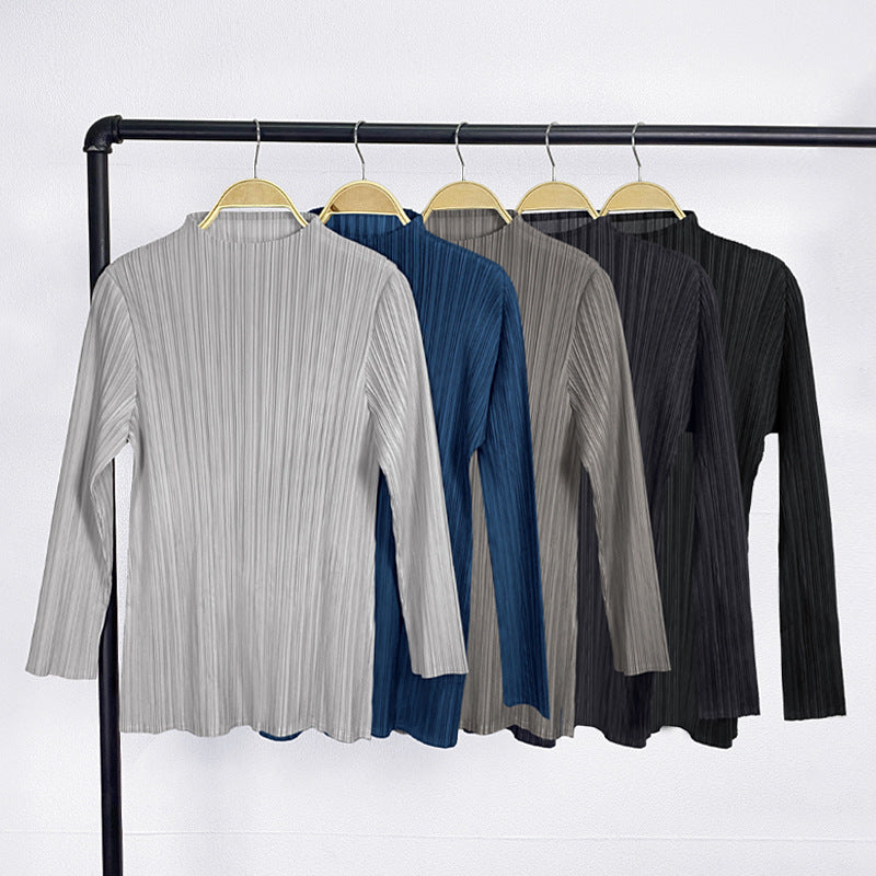 WezelBezel Stand Collar Pleated Tee