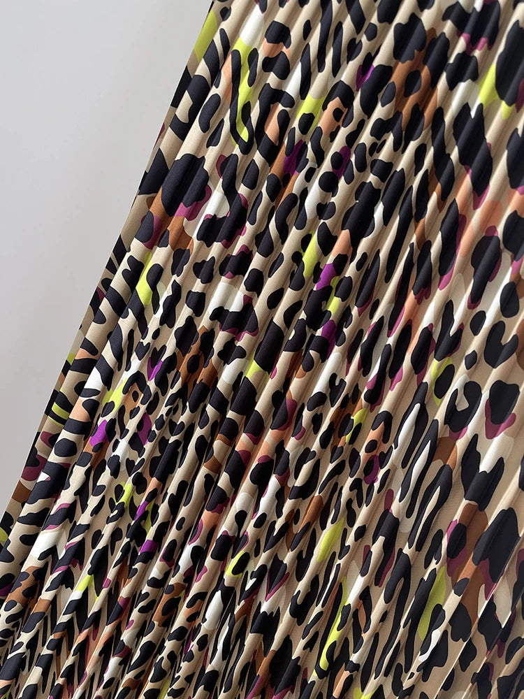 WezelBezel Pleated Midi Skirt - Elastic Waistband