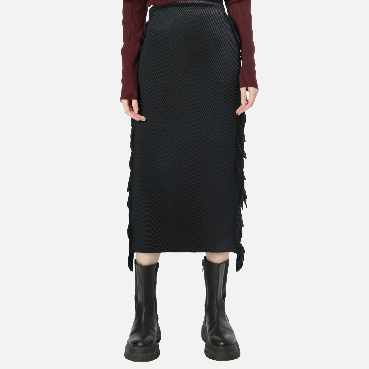 WezelBezel Hip Hugging Skirt - Simple Pleated Style