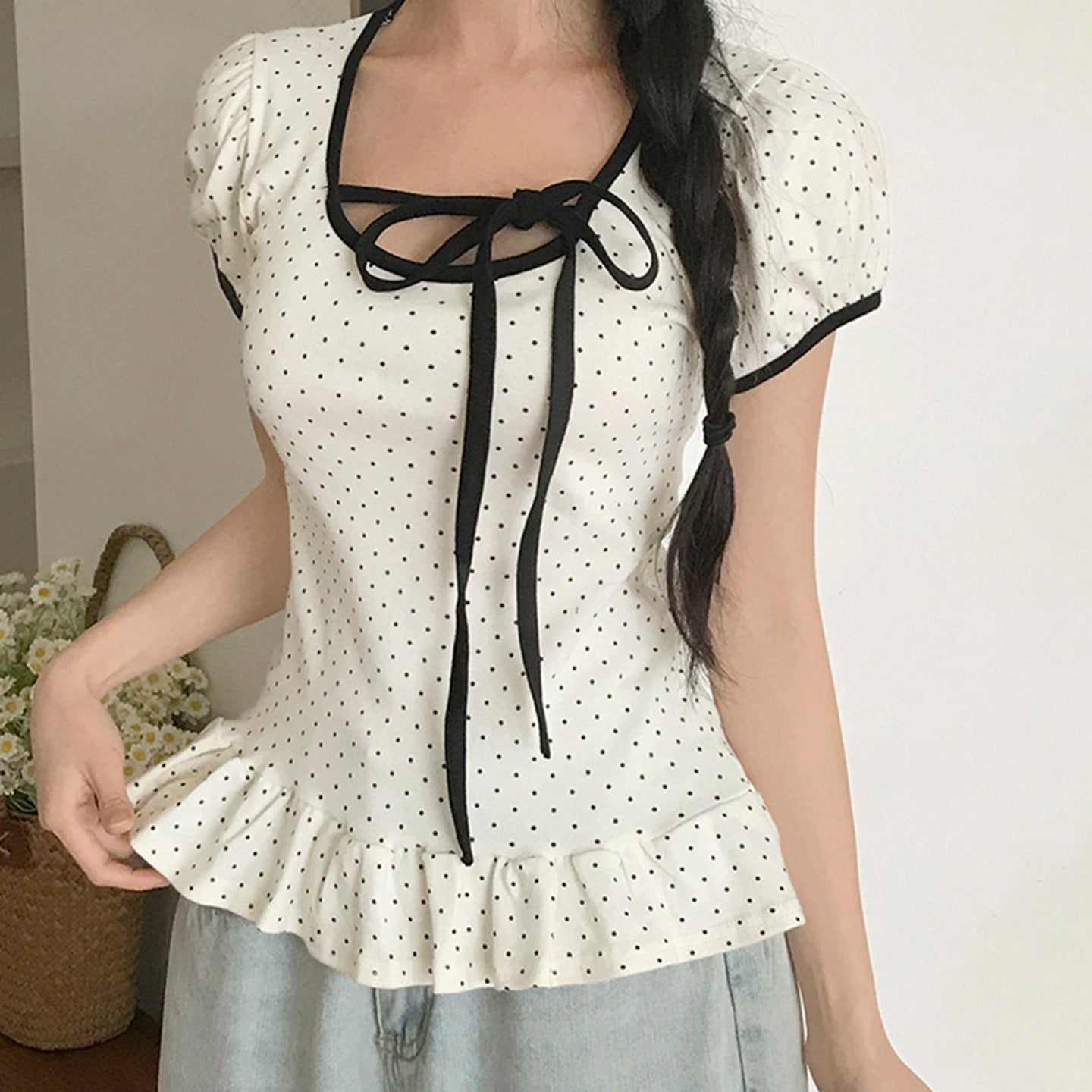 WezelBezel Slim Lace-Up Tee